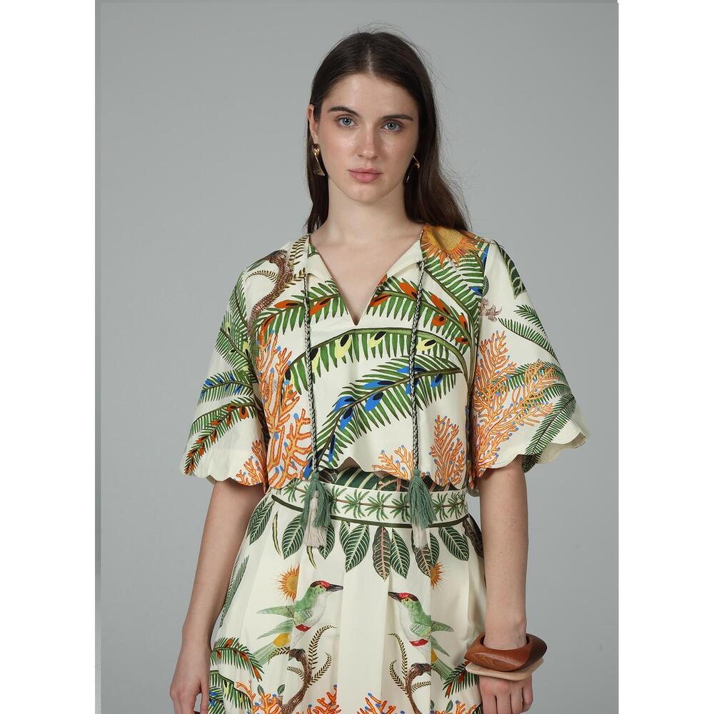 NEW AYLAYA ruby scallop edge top in nirvana